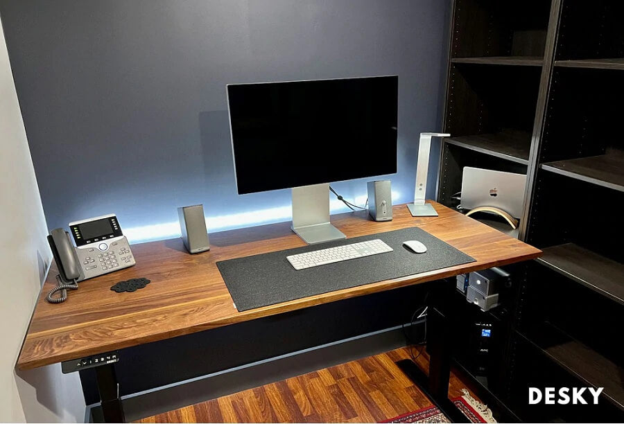 Desky dual hardwood sit stand desk