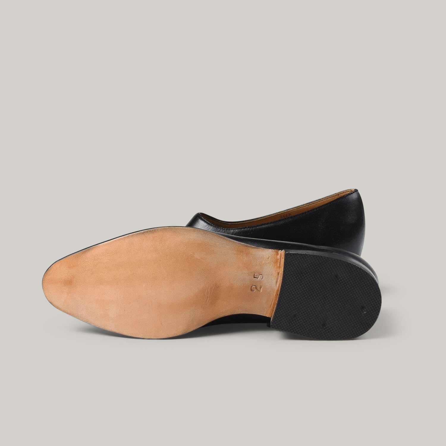 CHAMULA SAARINEN SHOE - BLACK