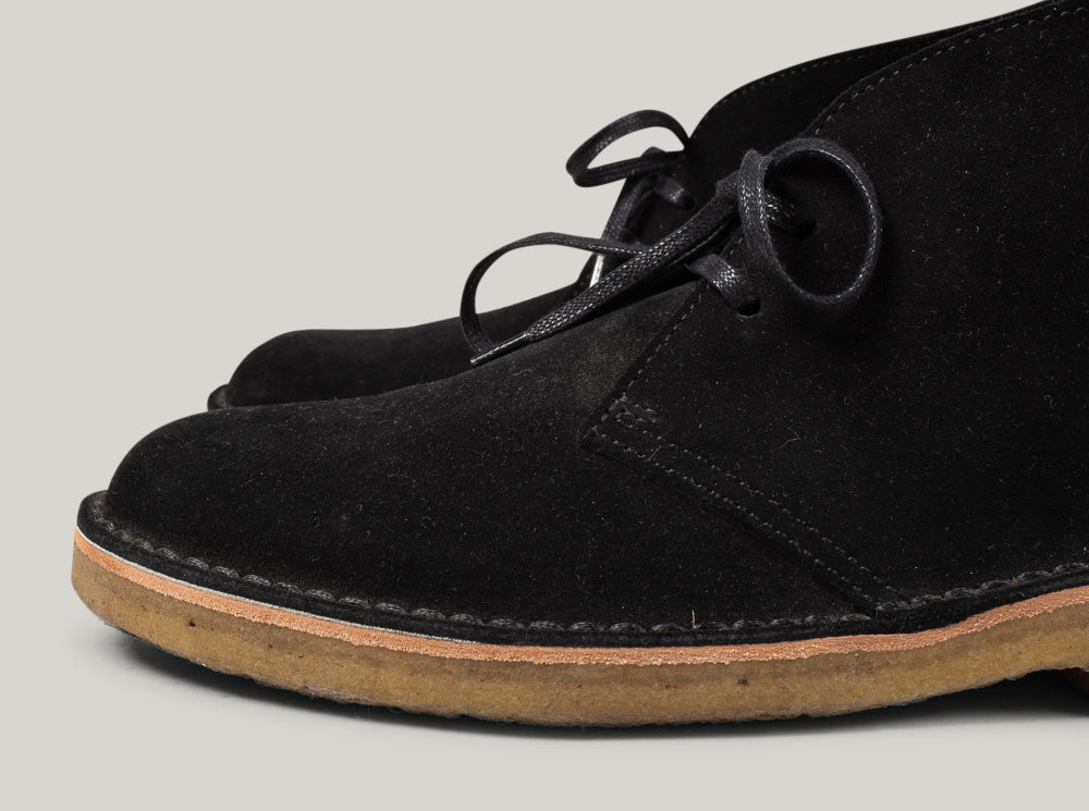 USED CLARKS SUEDE DESERT BOOT - BLACK