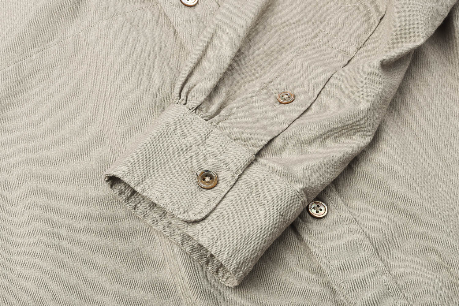 USED SNOW PEAK OG POPLIN STAND COLLAR SHIRT - BEIGE