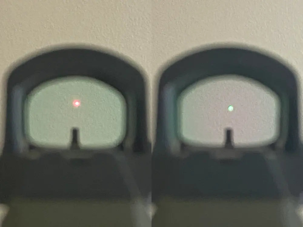 Holosun 407C X2 Reticles, red & green, side by side, 2 MOA Dot