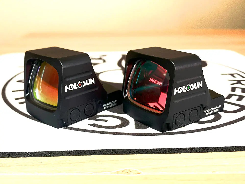 Holosun 507 Comp side by side - red dot sight and green dot sight