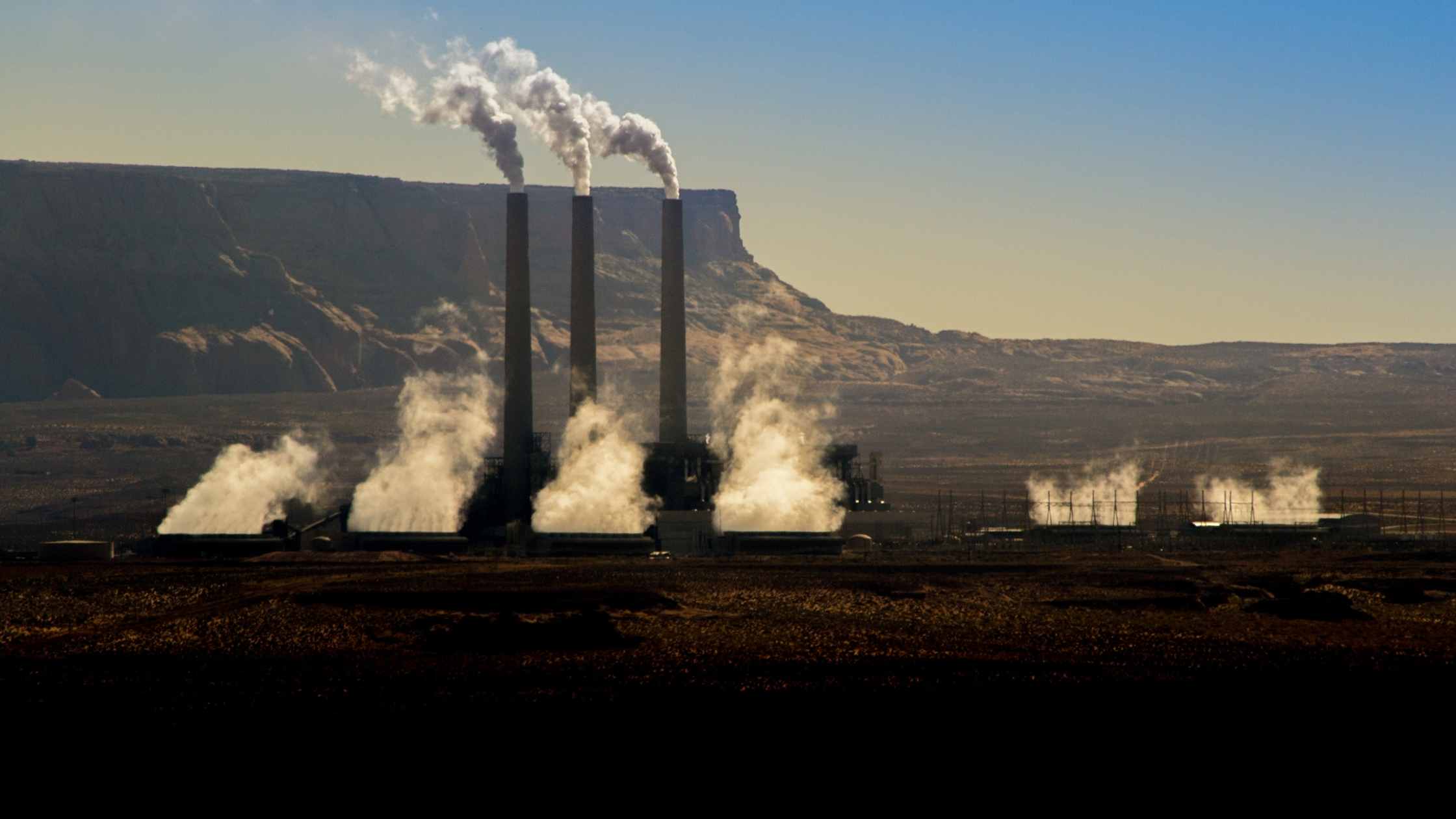 plastic-free - Image of stacks with carbon coming out of them