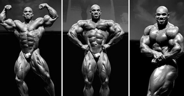 One of the best bodybuilders, Flex Wheeler, in competition