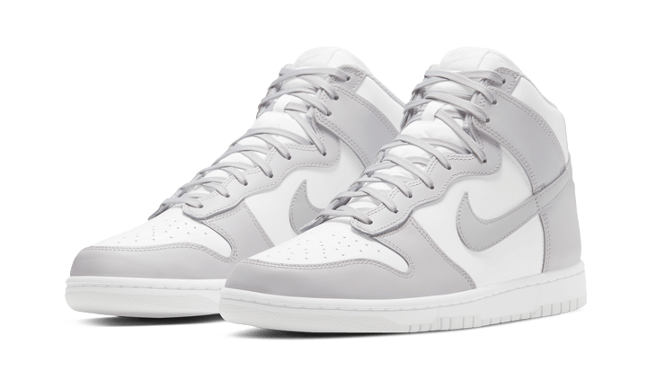 grey dunk high jordan 1