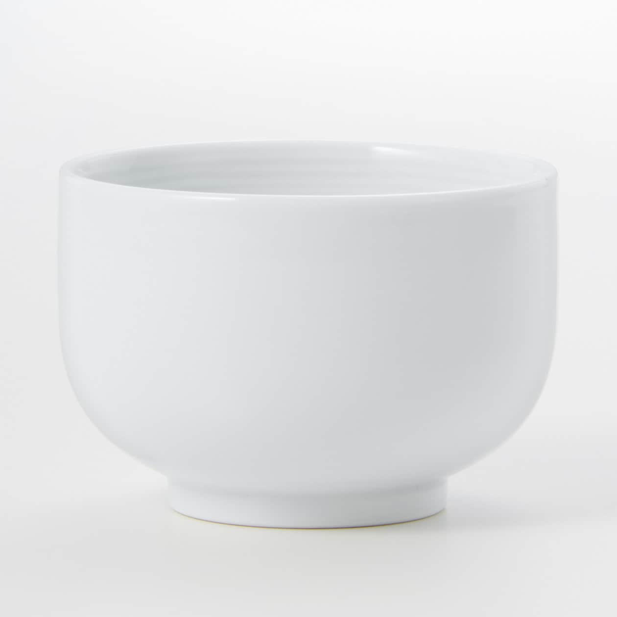 White Porcelain Round Tea Cup