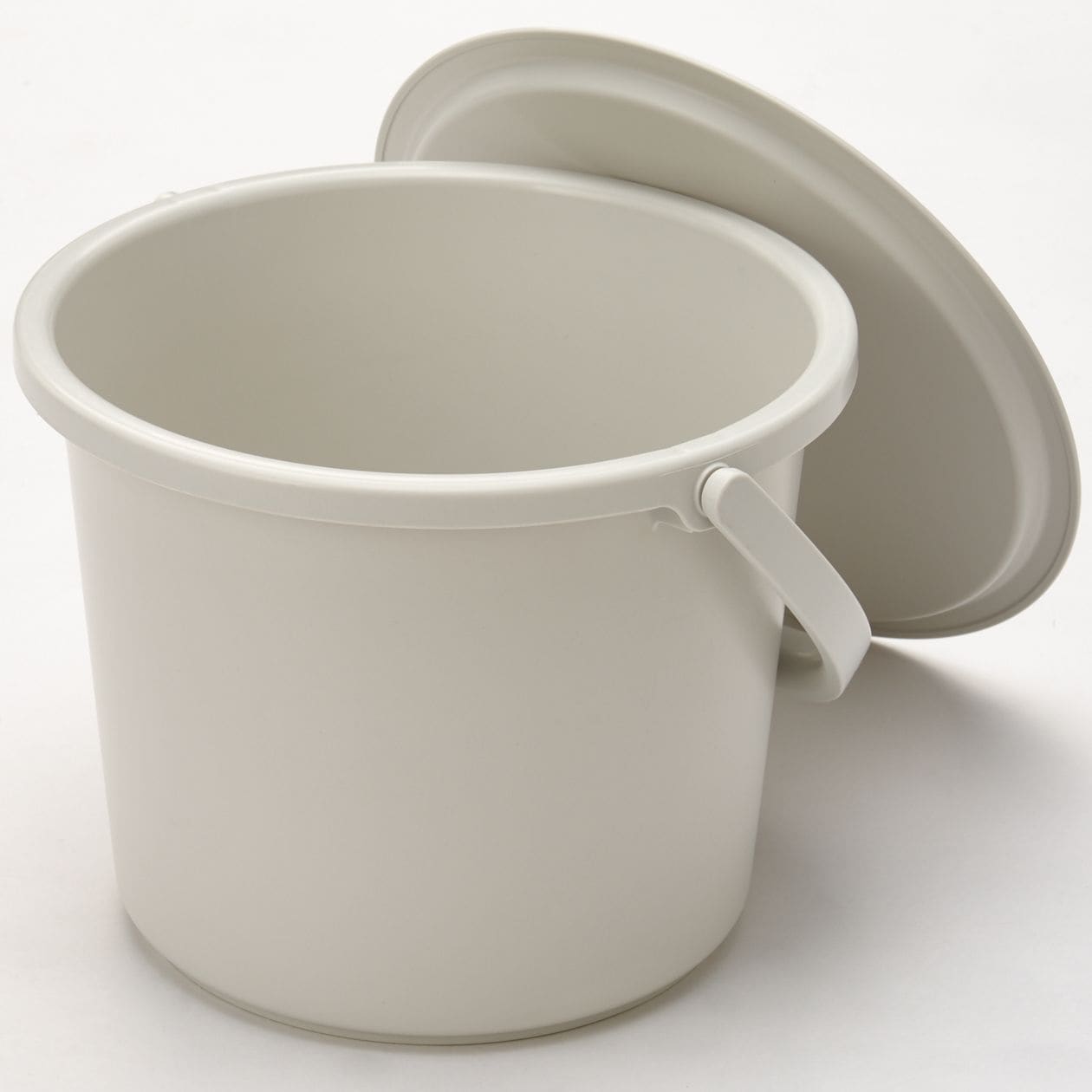 Polypropylene Bucket With Lid