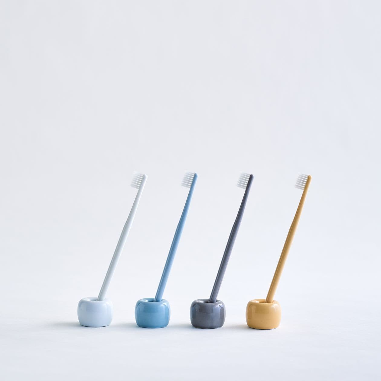 Porcelain Toothbrush Stand - Blue