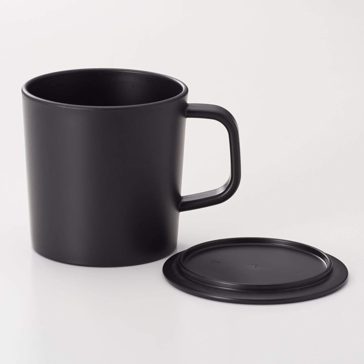 Polypropylene Mug With Lid - Black