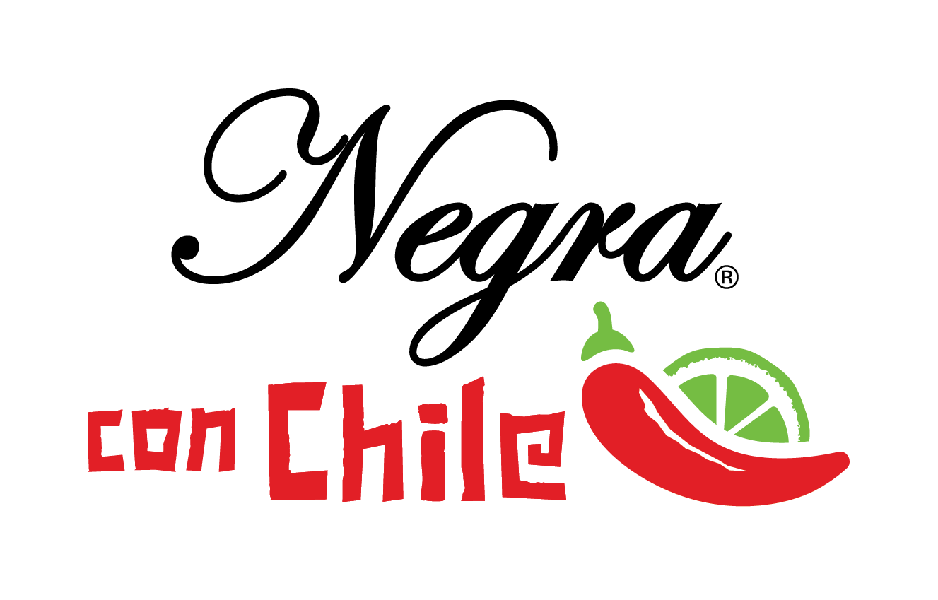 Modelo chelada negra con chile