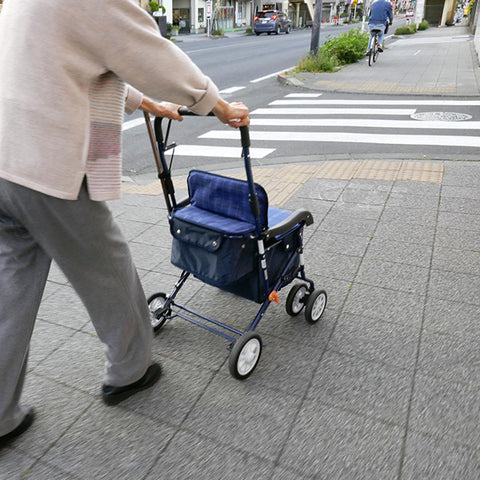 シルバーカー使用イメージ