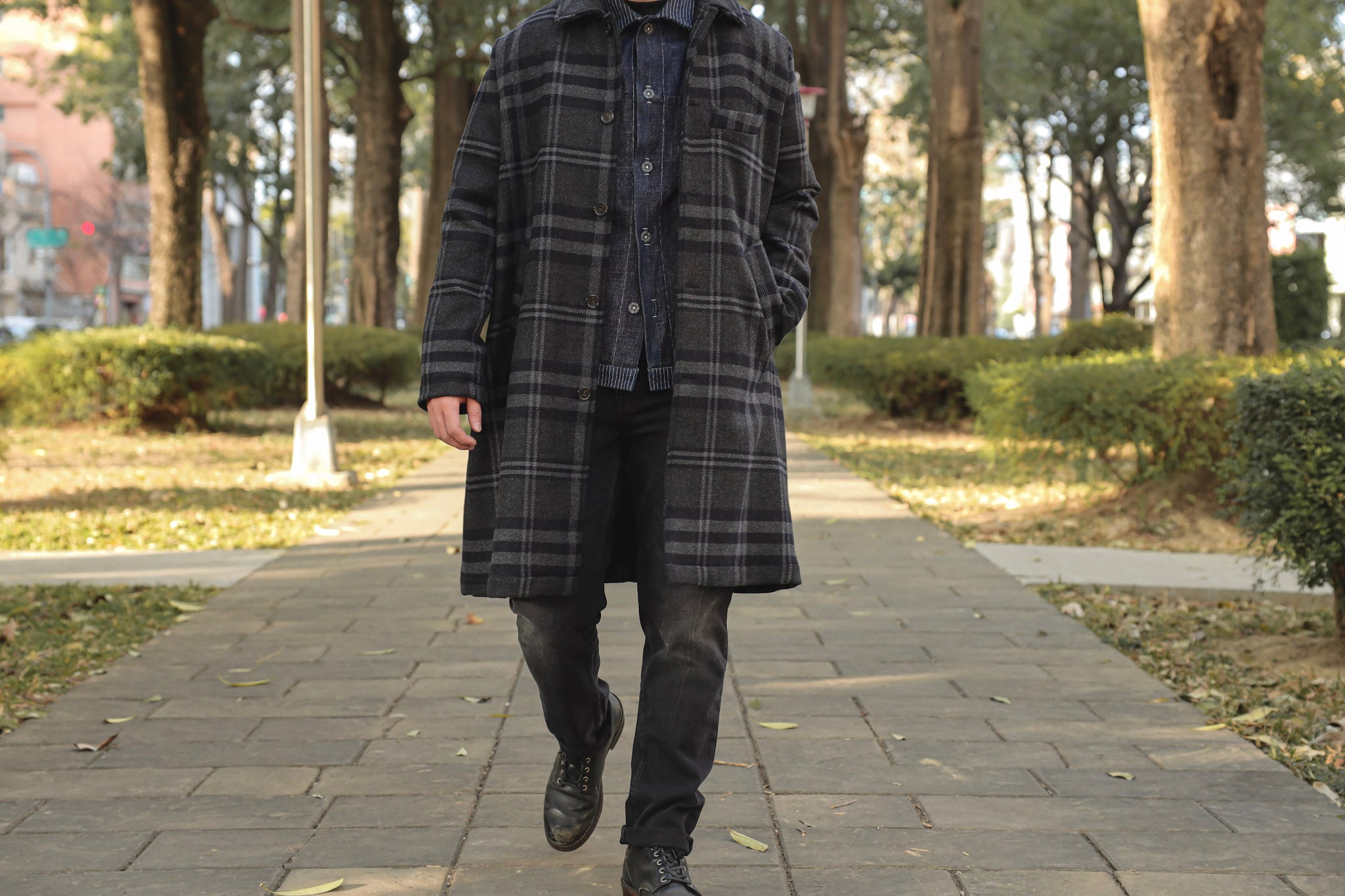 Universal Works】Swing Overcoat In Gray Daytona Wool Mix – Blue