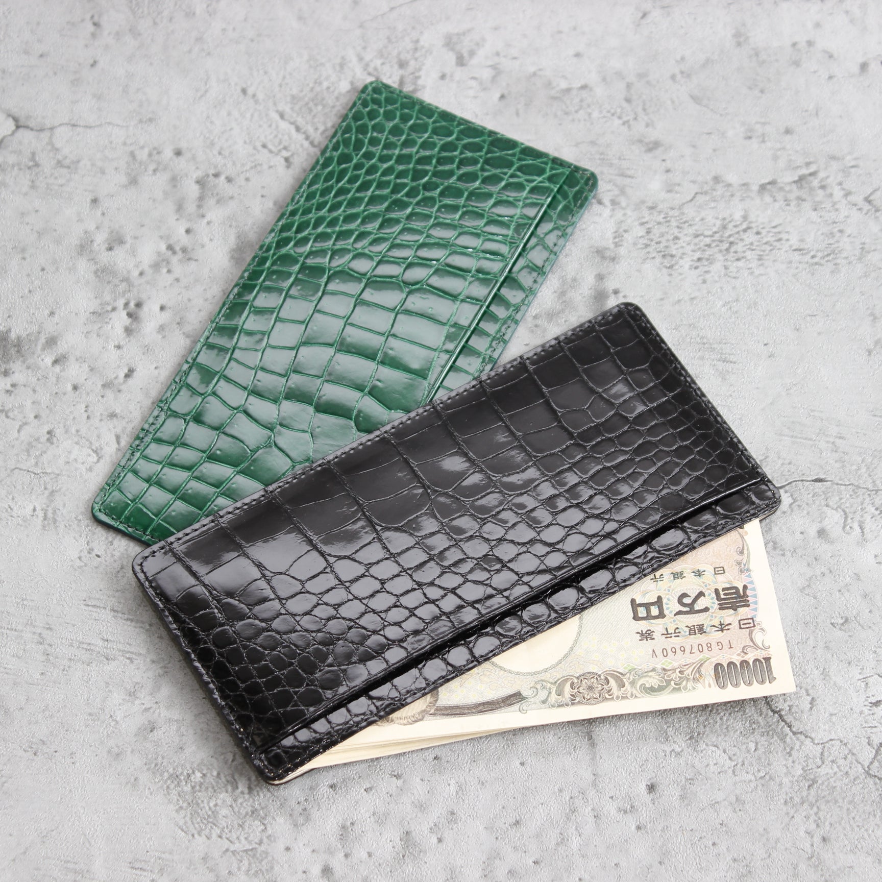 ファッションセール ☆美品☆CROCODILE シャイニング加工 ピンク ワニ