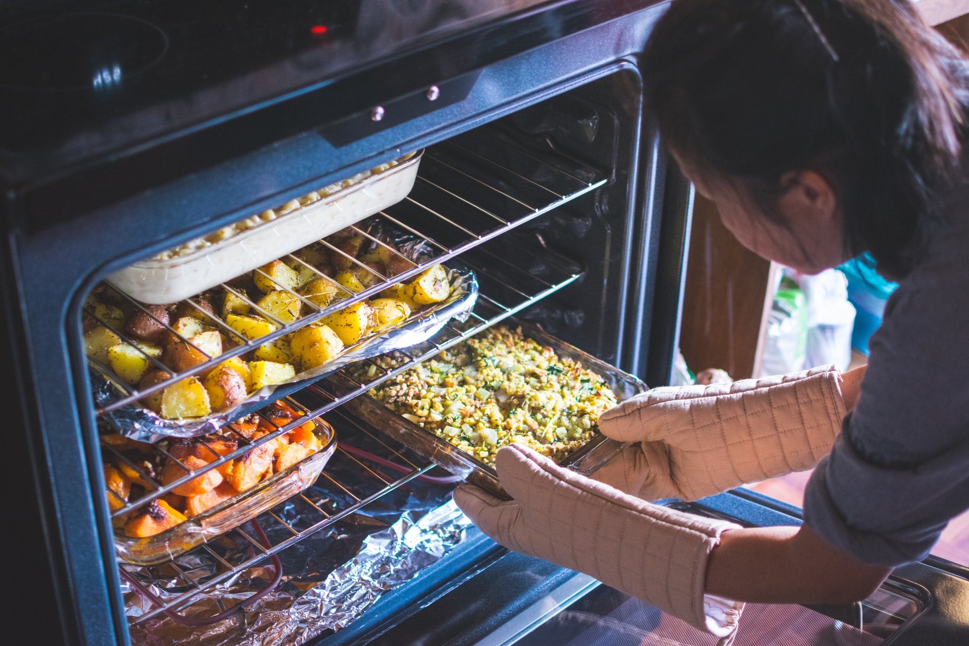 Food 52 Five Two Silicone Oven Mitts & Pot Holders — A Guy Named Patrick