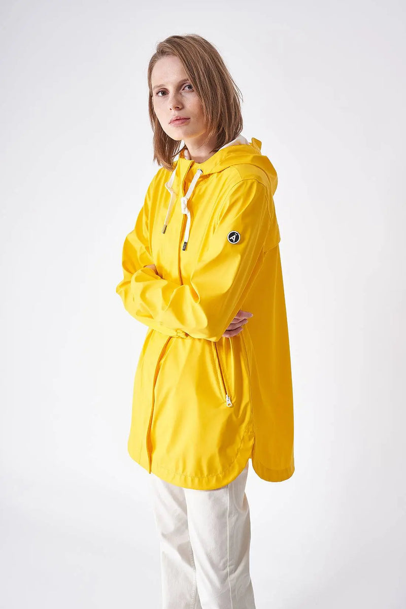 NUAGE. Women's 100% waterproof raincoat white. – Tantä Rainwear