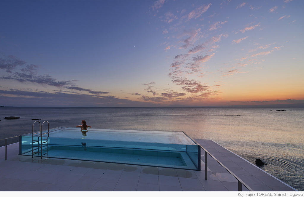 Skypool Villa by Shinichi Ogawa & Associates