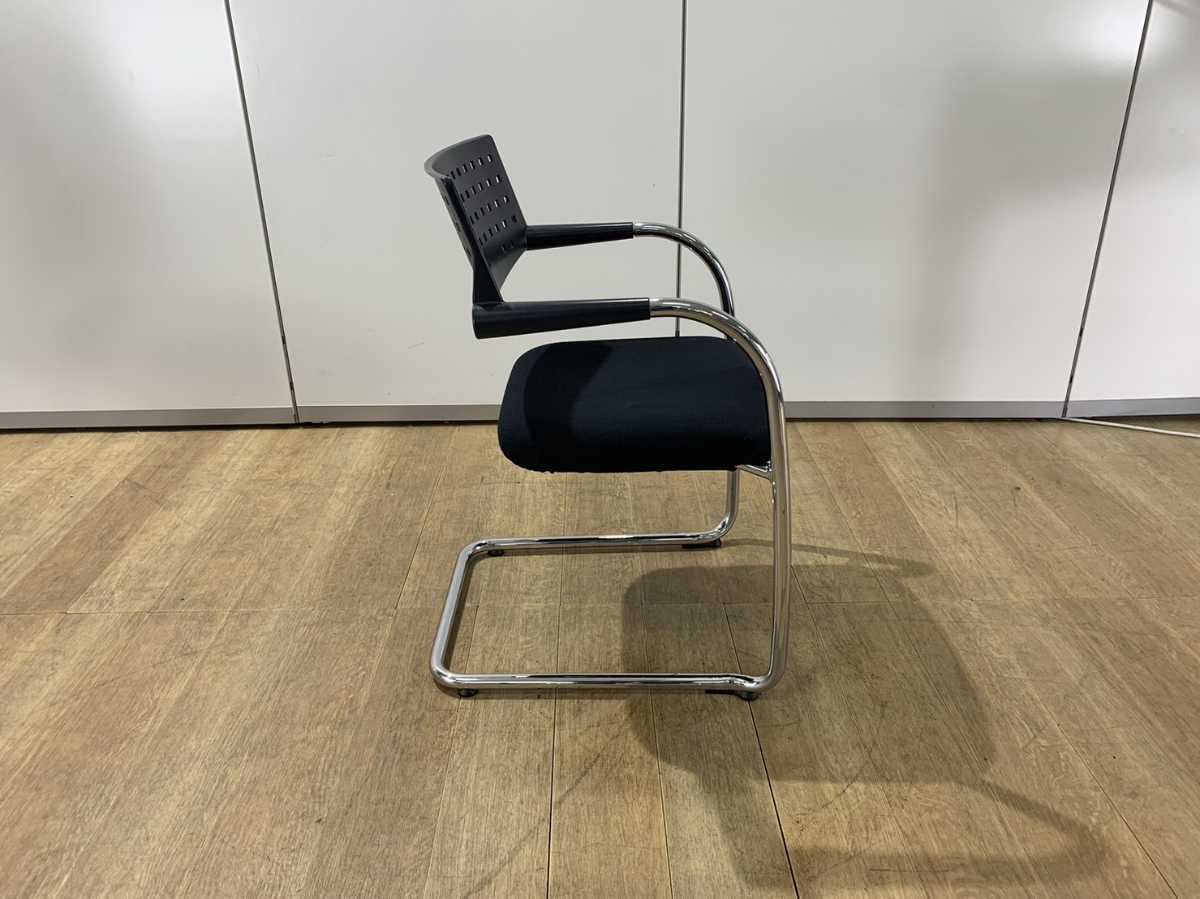 定番入荷 R082 VITRA ミーティングチェア会議椅子 オフィス家具 7脚