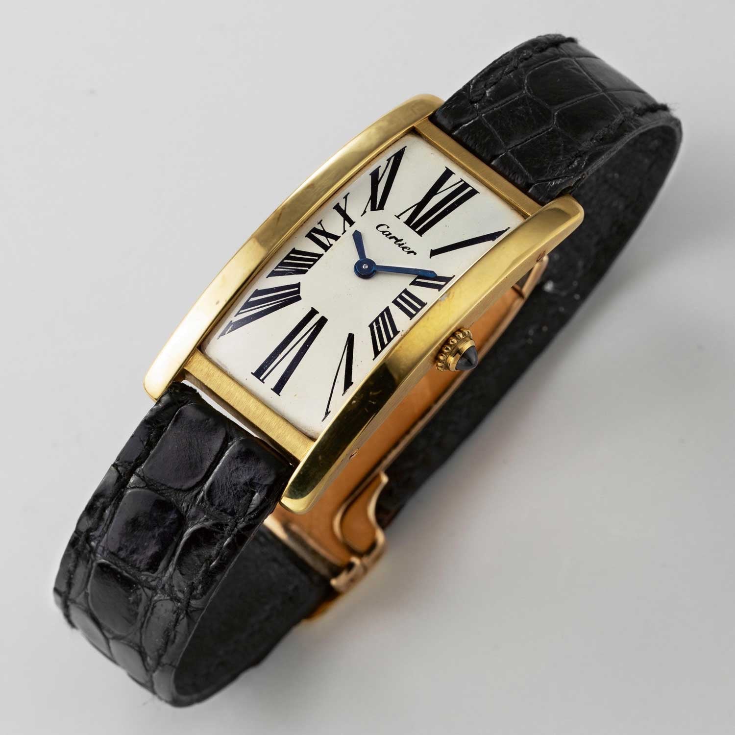 cartier watch leaving black marks