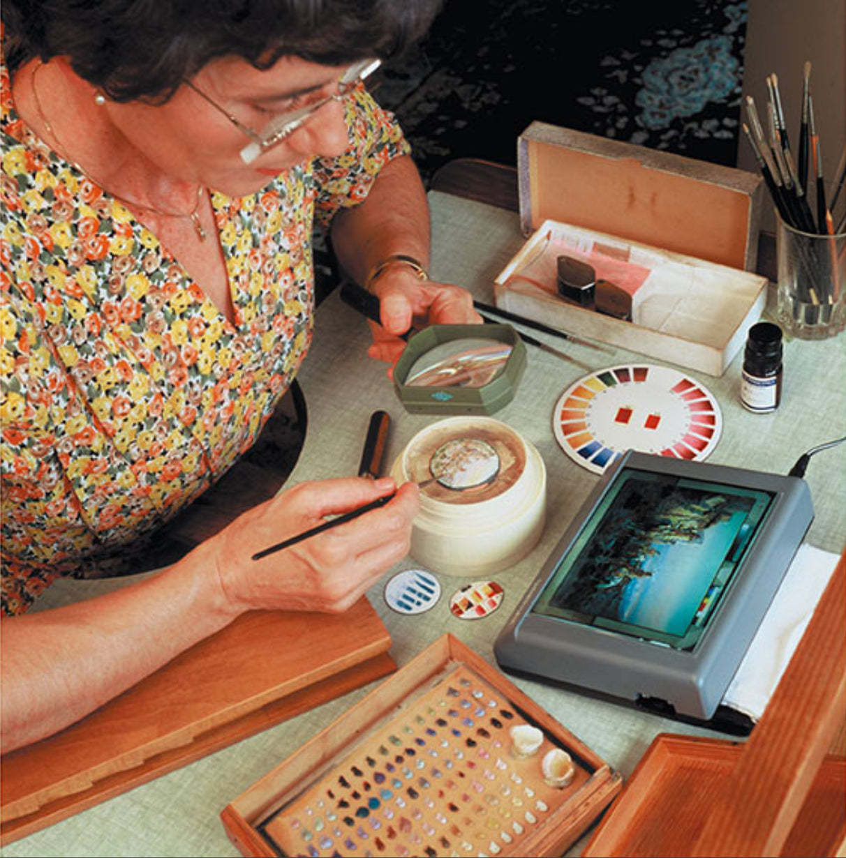 Suzanne Rohr painting in The Art of Enamel Dials for A Collected Man London