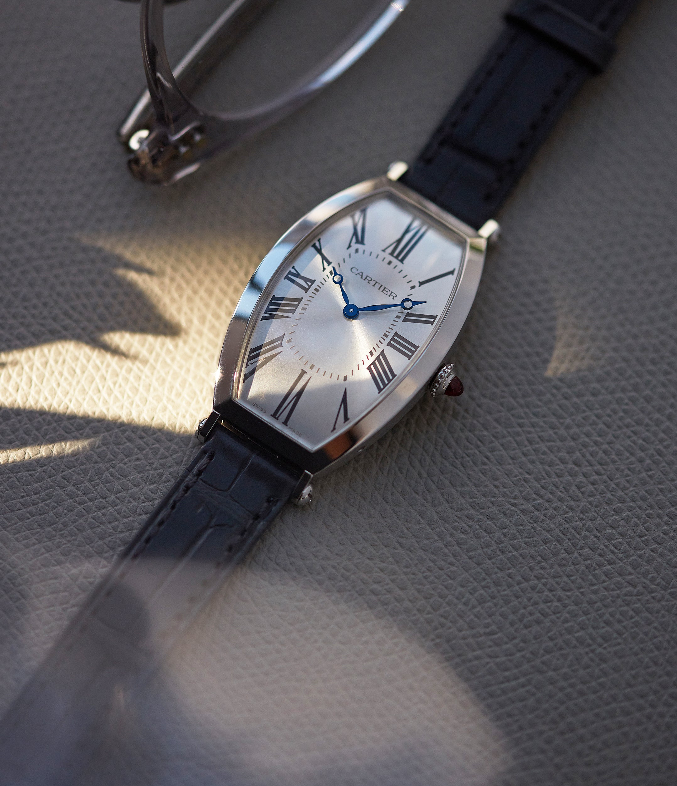 cartier tonneau