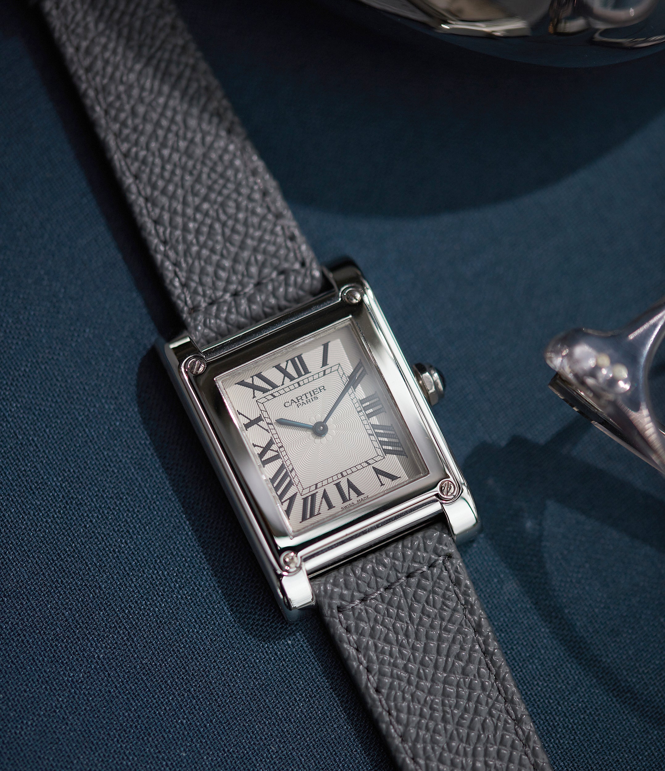 cartier tank a vis