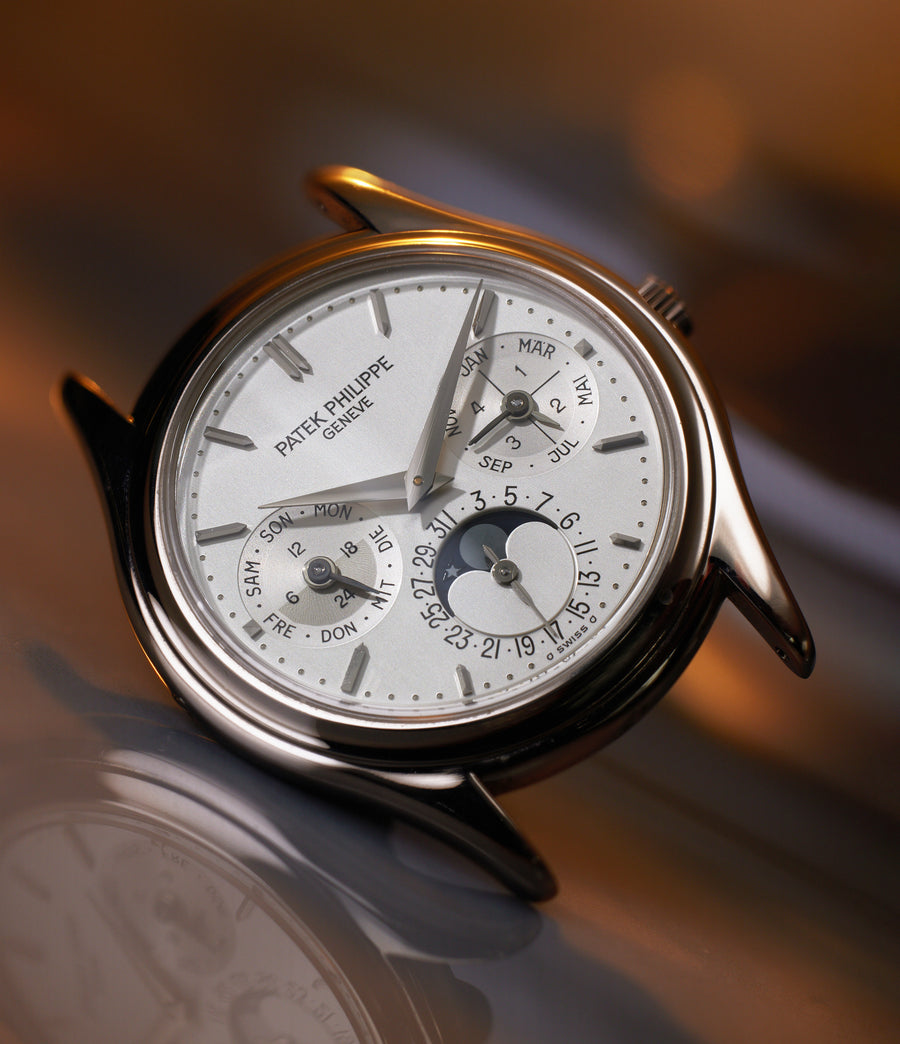 Patek_Philippe_Complications_Perpetual_Calendar_-Robin-_3940G-017_greygold_A_Collected_Man_London_07_900x.jpg