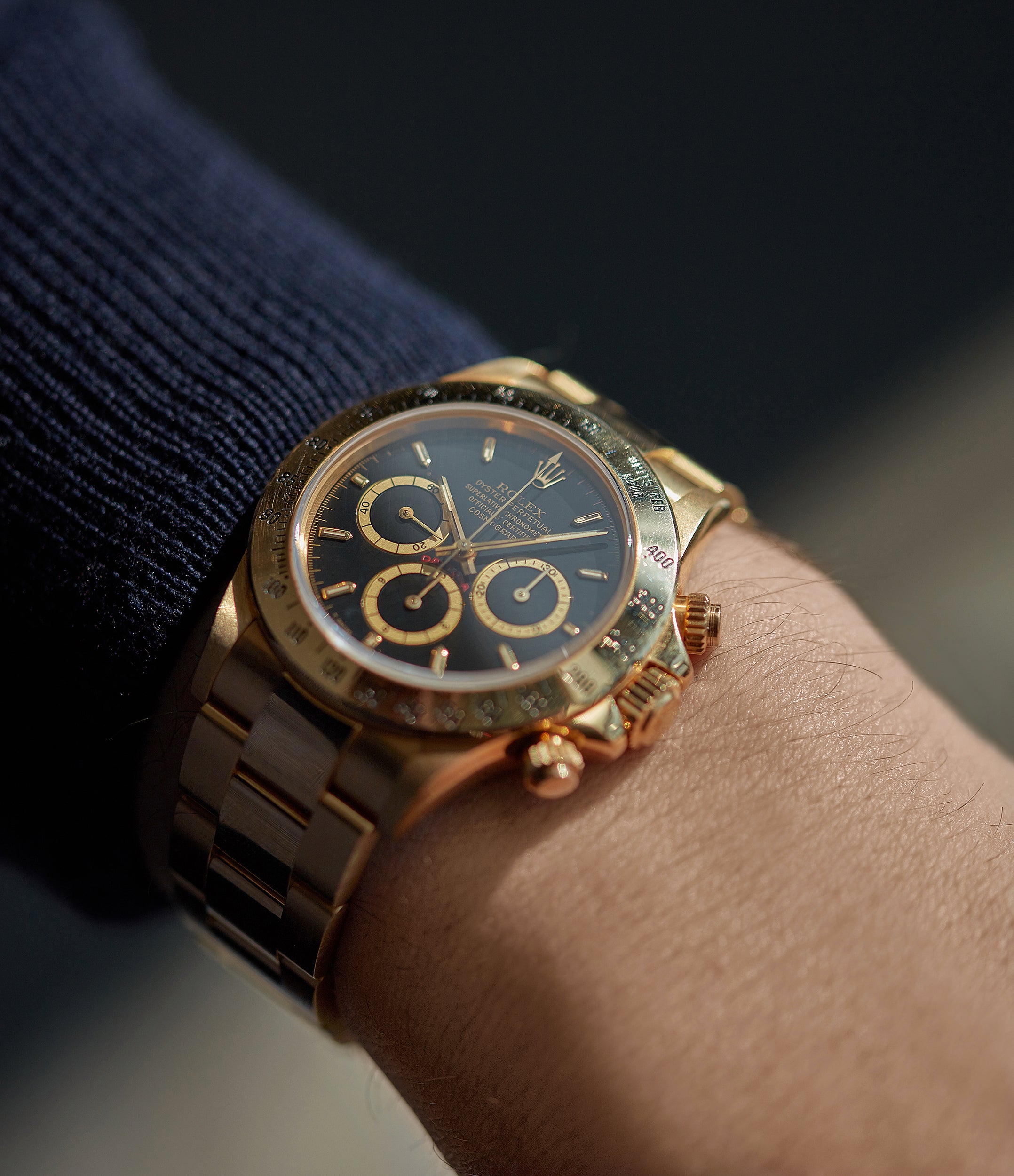 rolex daytona rose gold on wrist