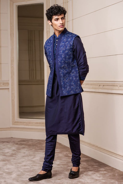 Banarasi Double Scallop Nehru Jacket Set | Arjan Dugal – KYNAH