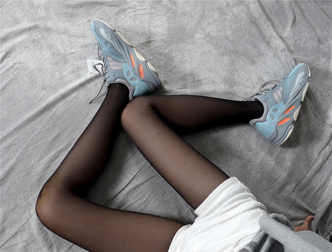 Adidas Yeezy Boost 700 EG6996