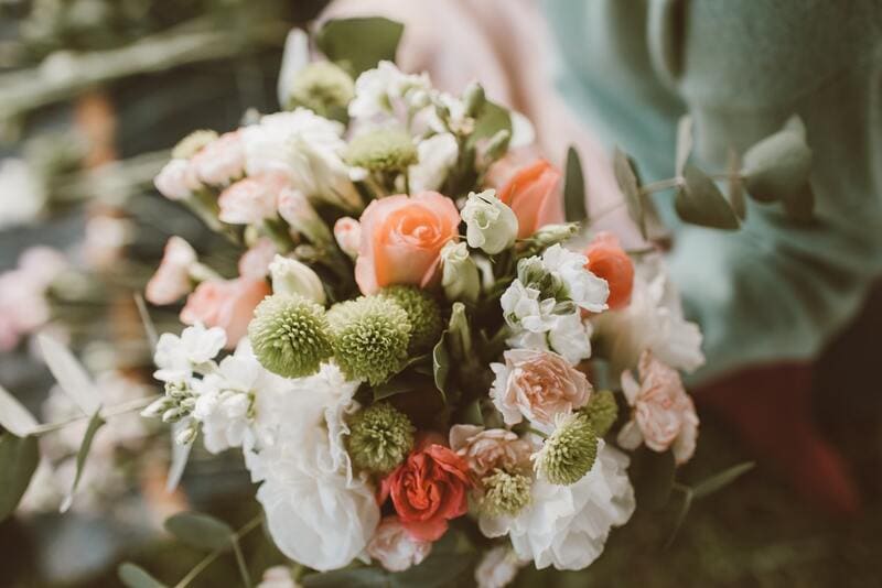 Ideas para decorar la iglesia con flores en tu boda | Divain Bouquet