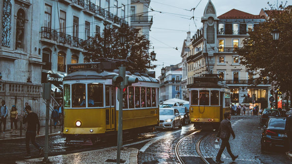 Enjoyers | 10 Destinos Romanticos Para Viajar en Pareja | Lisboa, Portugal