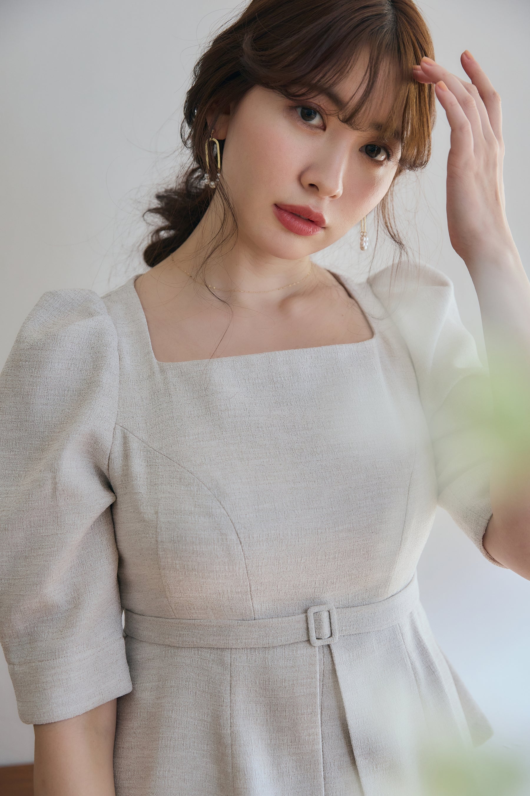 Herlipto Allure Tweed Midi Dress beige S ワンピース ひざ丈