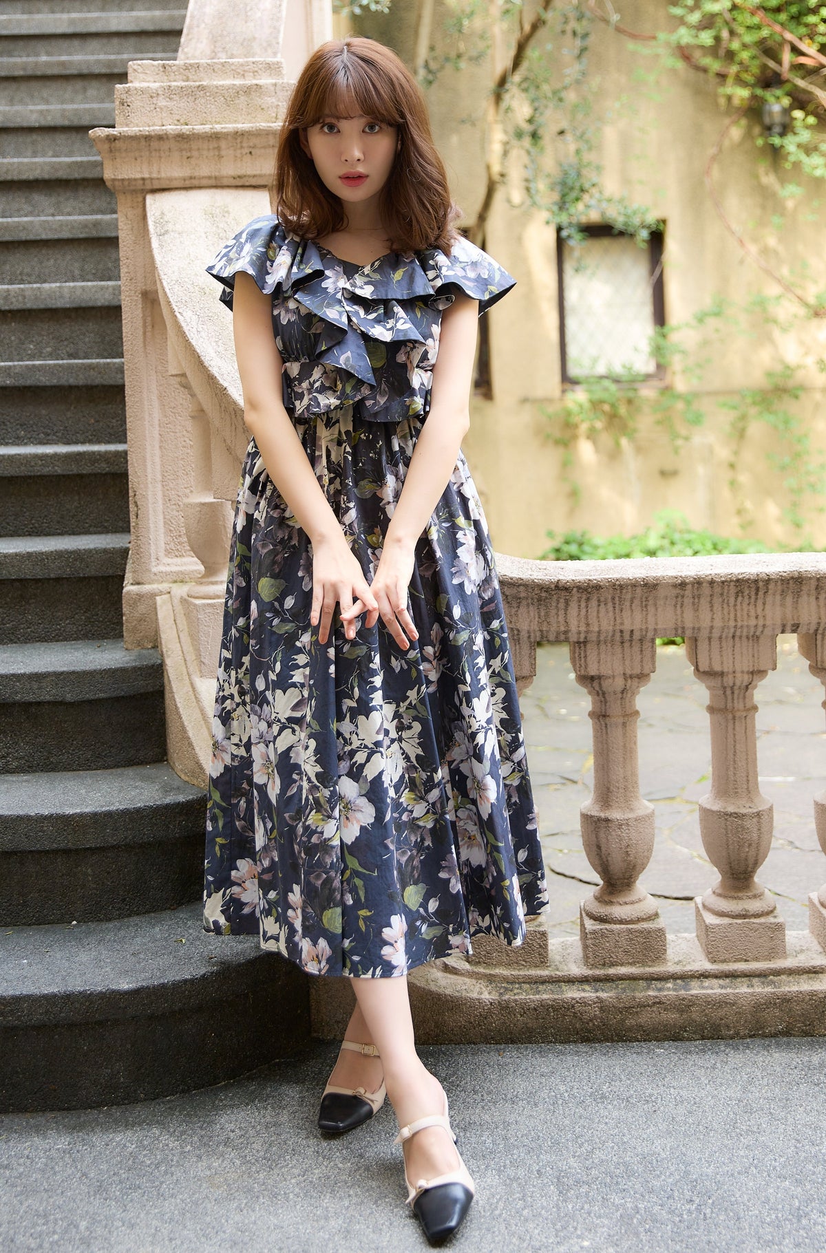 herlipto Monotone Floral Pleated Dress - ロングワンピース