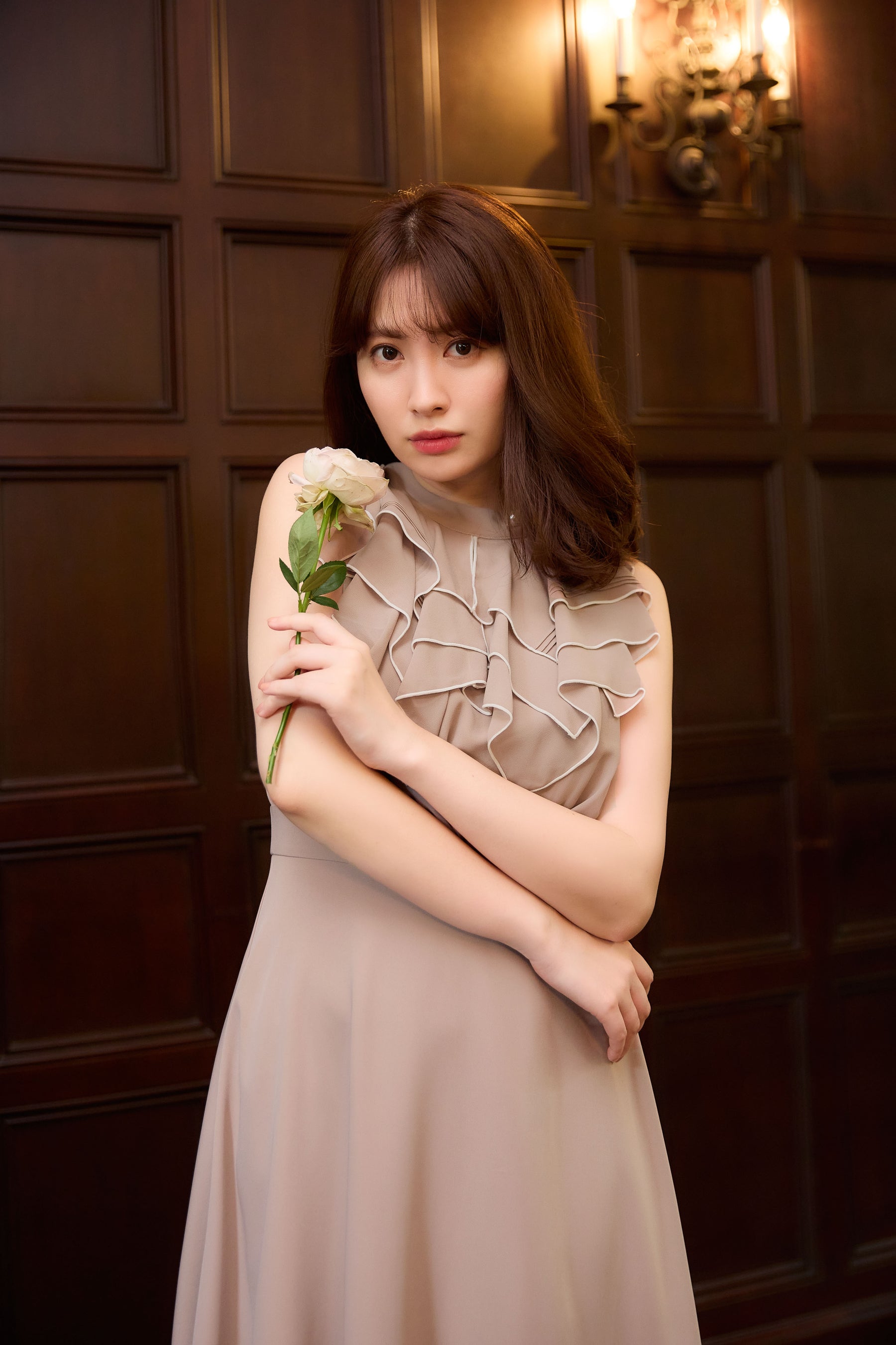 35バストHerlipto Modern Classic Ruffled Dress