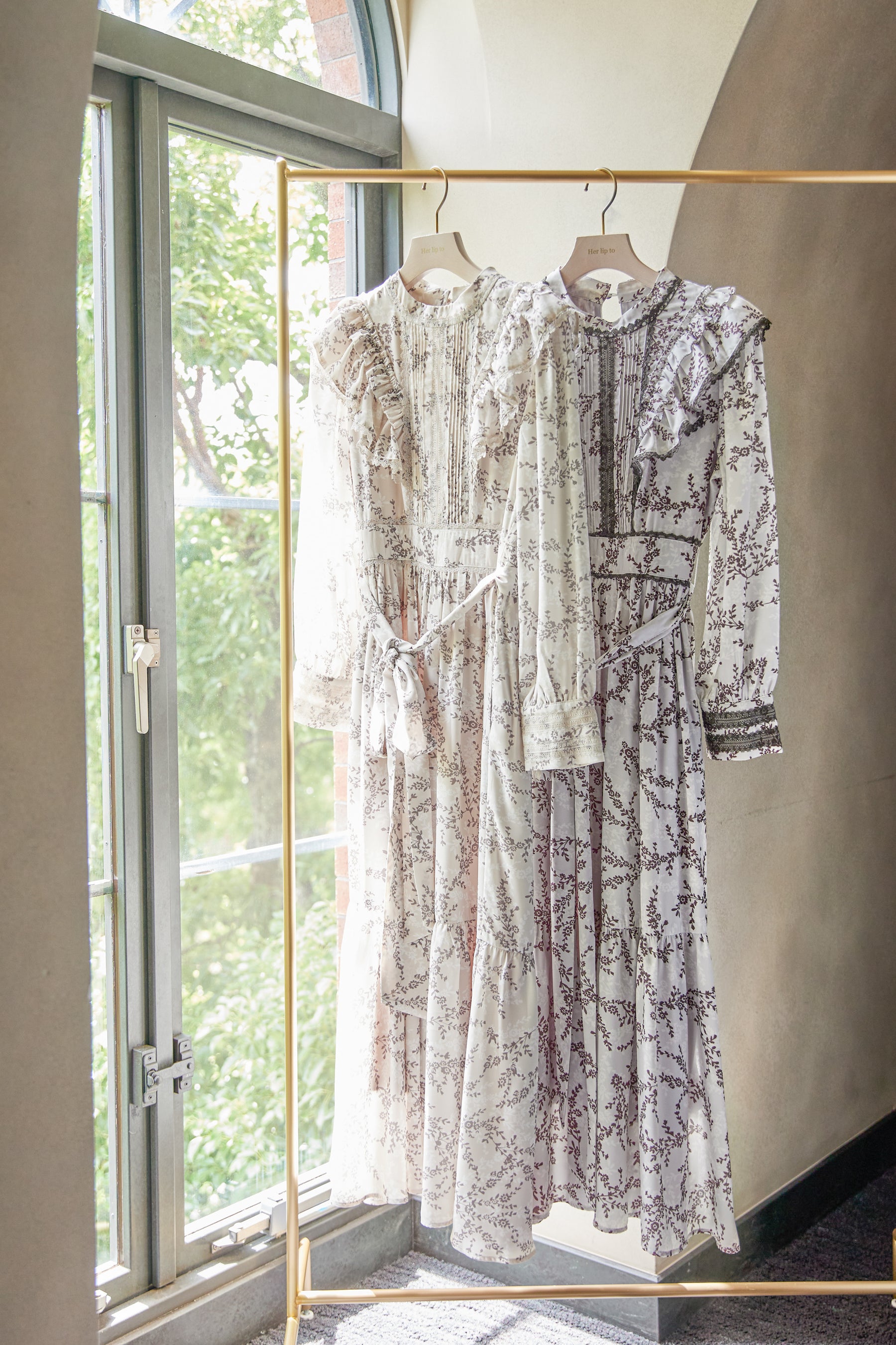 Herlipto Pedicel Lace-Trimmed Long Dress - ロングワンピース