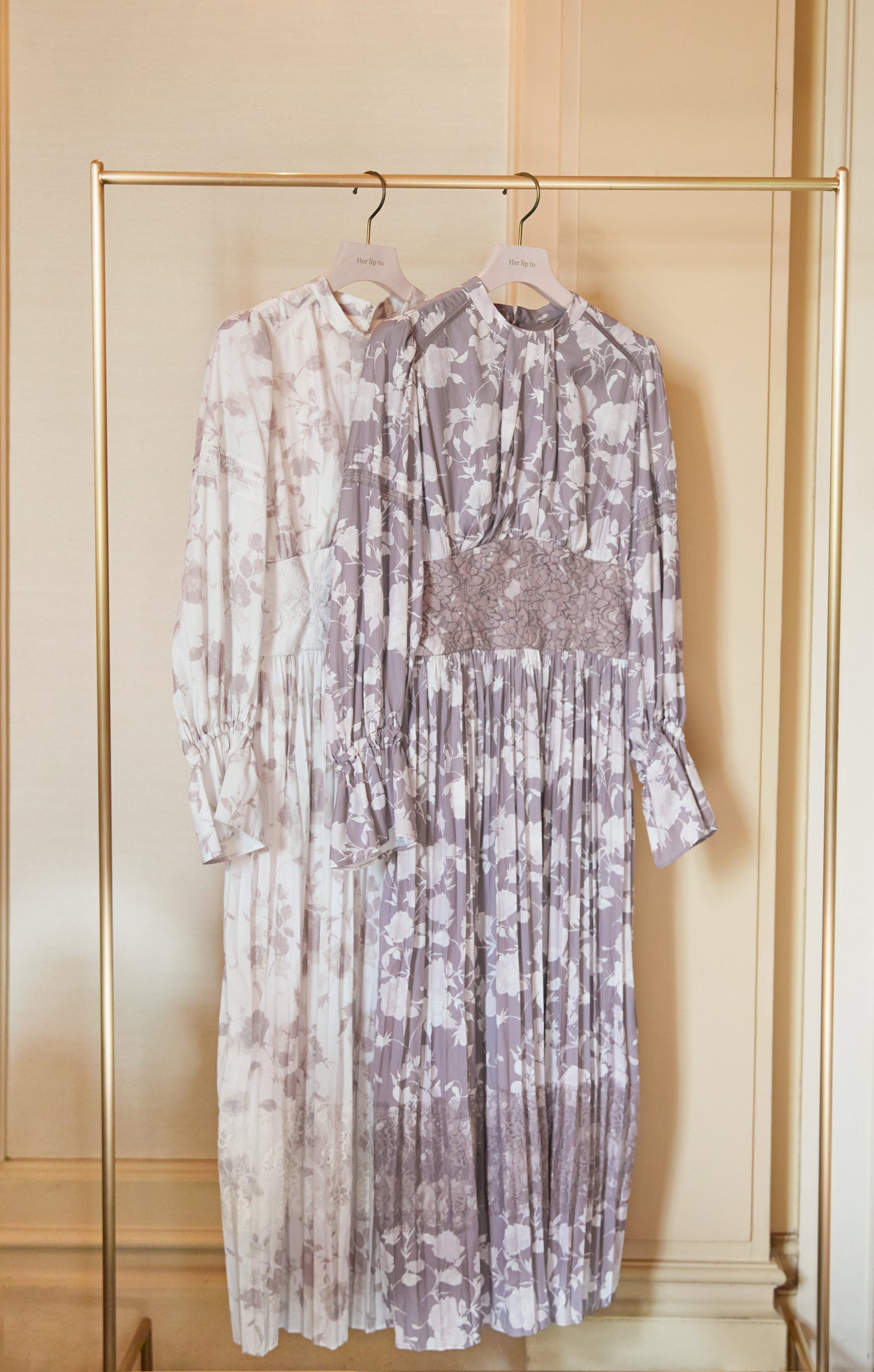 Her lip to Le Camelia Pleated Dress - ロングワンピース