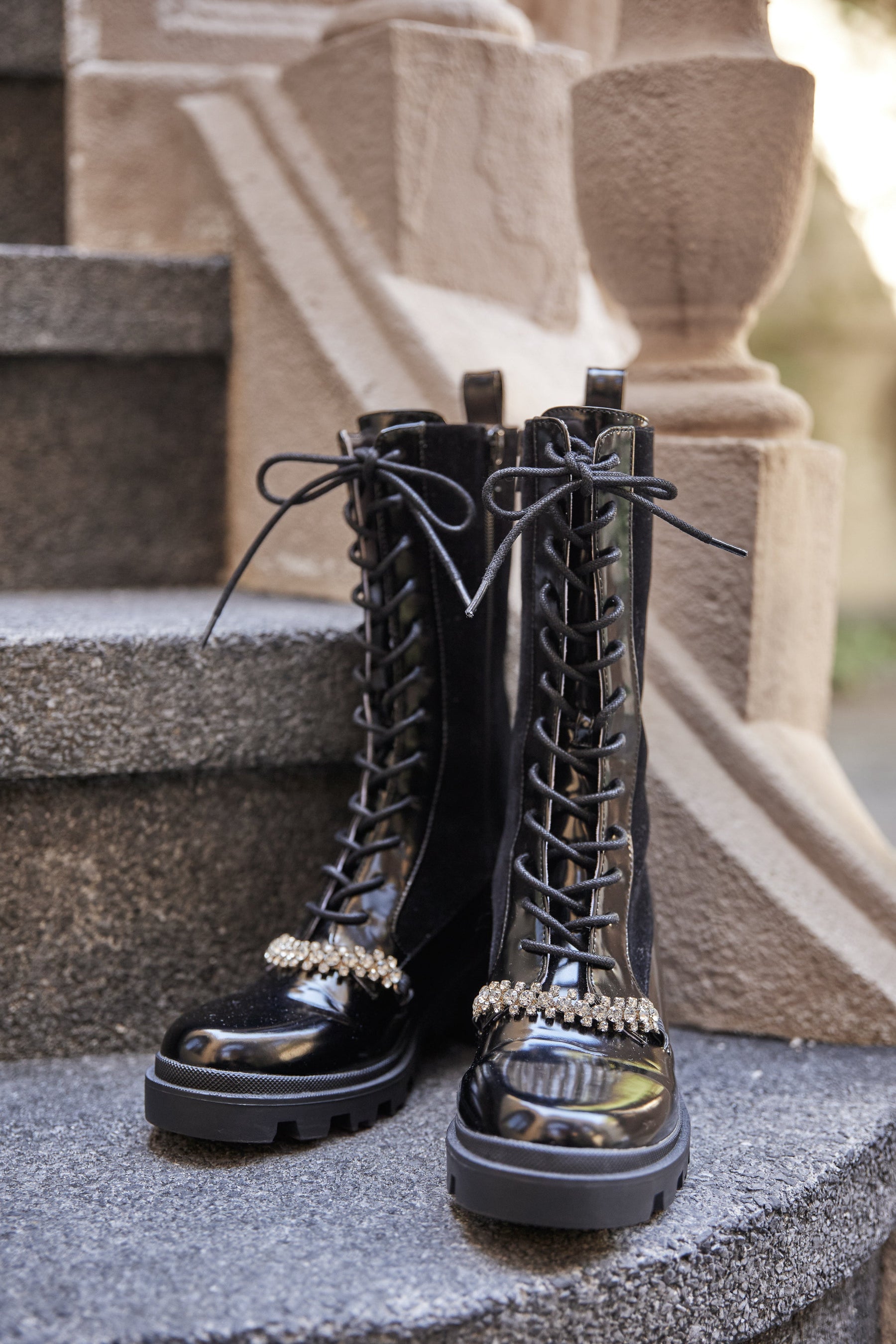 38】Crystal Lace-Up Ankle Boots ブーツ-