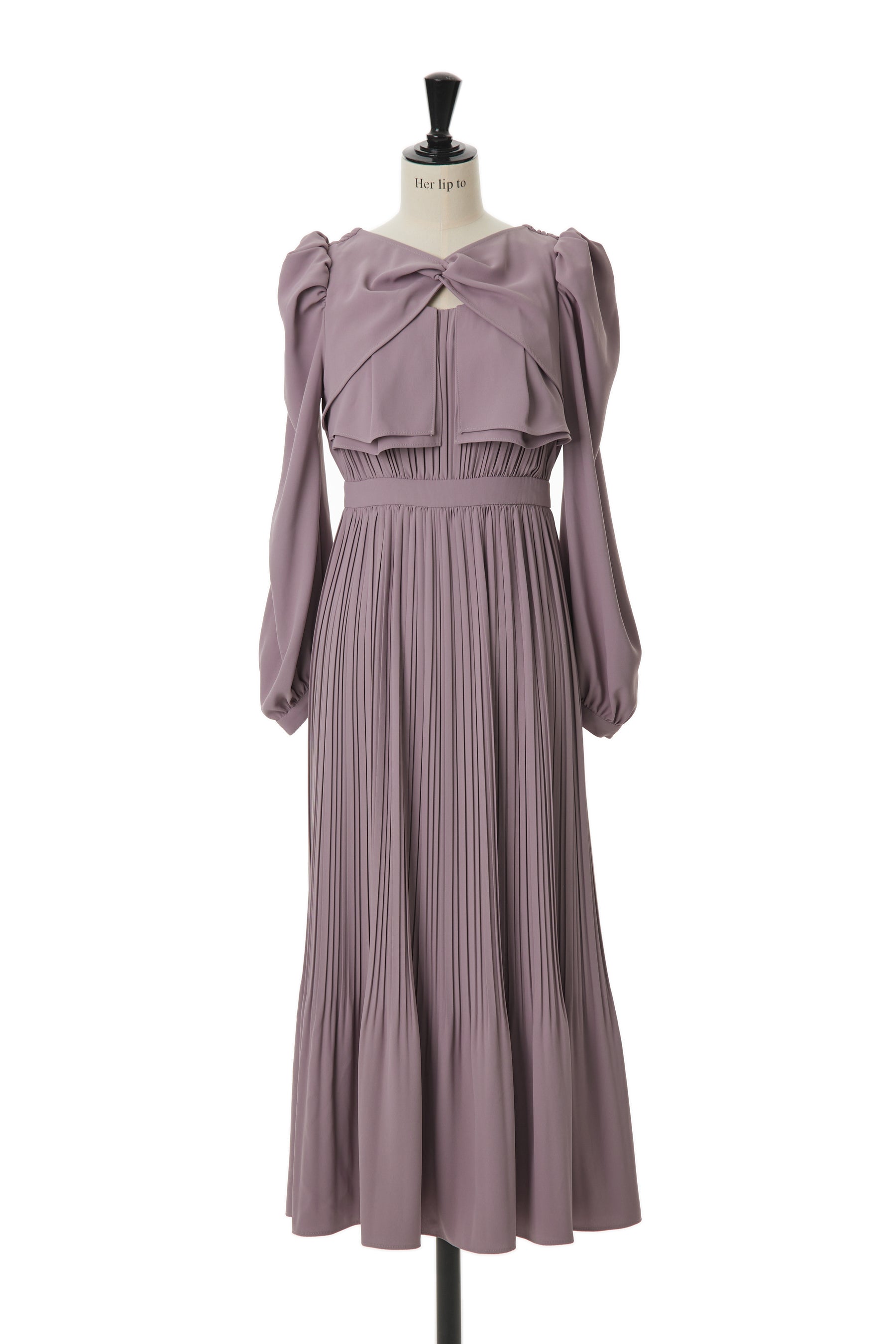 Her lip to Pleated Pleats Long Dress | www.angeloawards.com