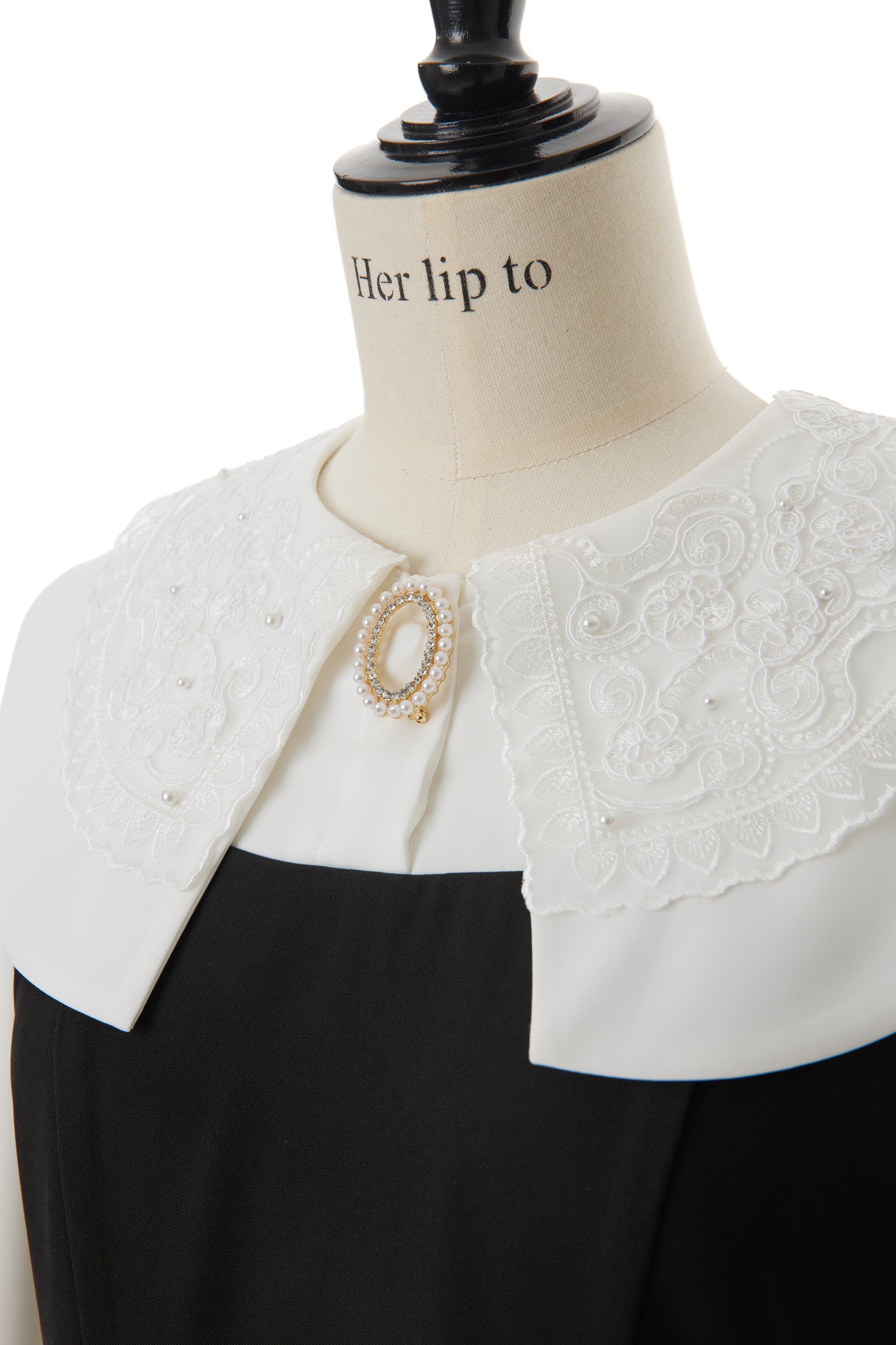 herlipto Galerie Pearl Collar Dress-