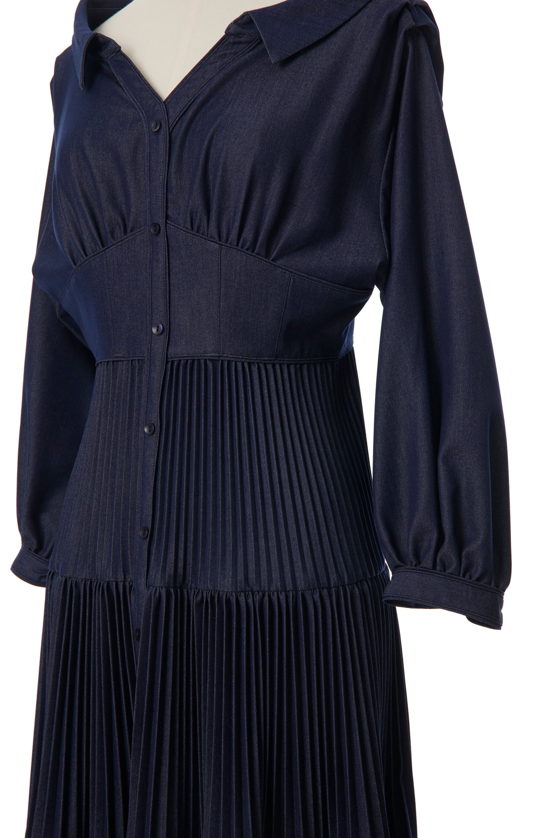 卸直営店（お得な特別割引価格） Pleated Open Shirt Dress