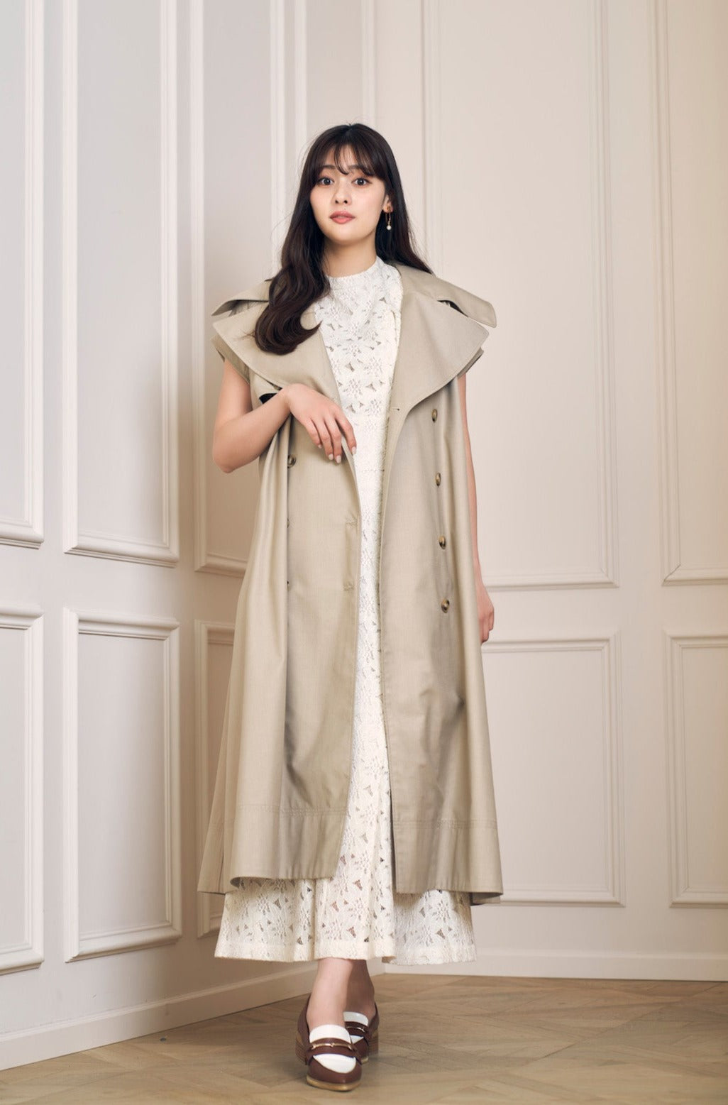 Herlipto Sleeveless Twill Trench Dress | angeloawards.com