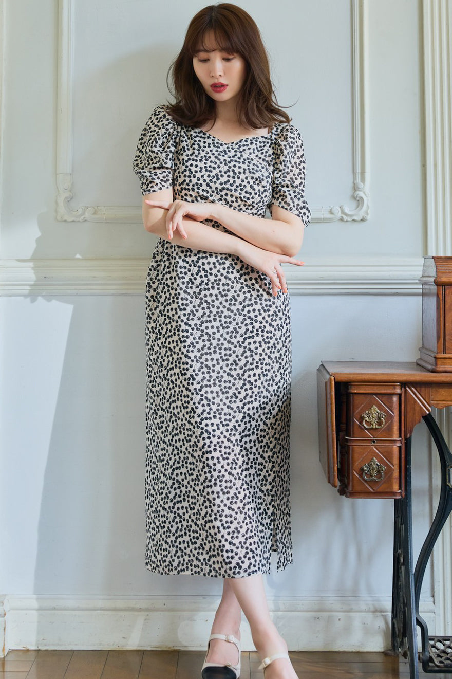 70袖丈Cherry Pattern Cache-Coeur One-Piece - northwoodsbookkeeping.com