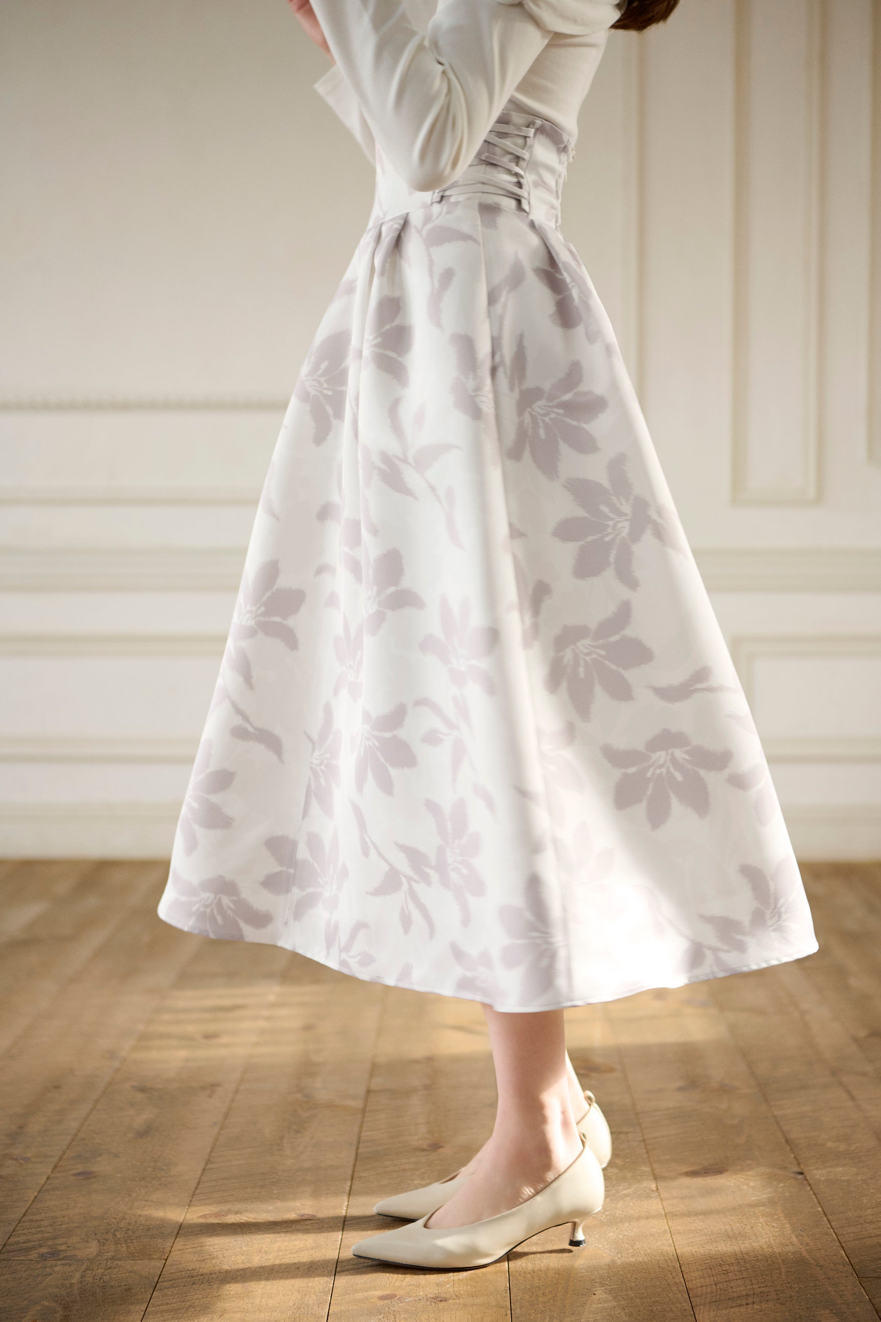 herlipto Lily Satin Volume Skirt