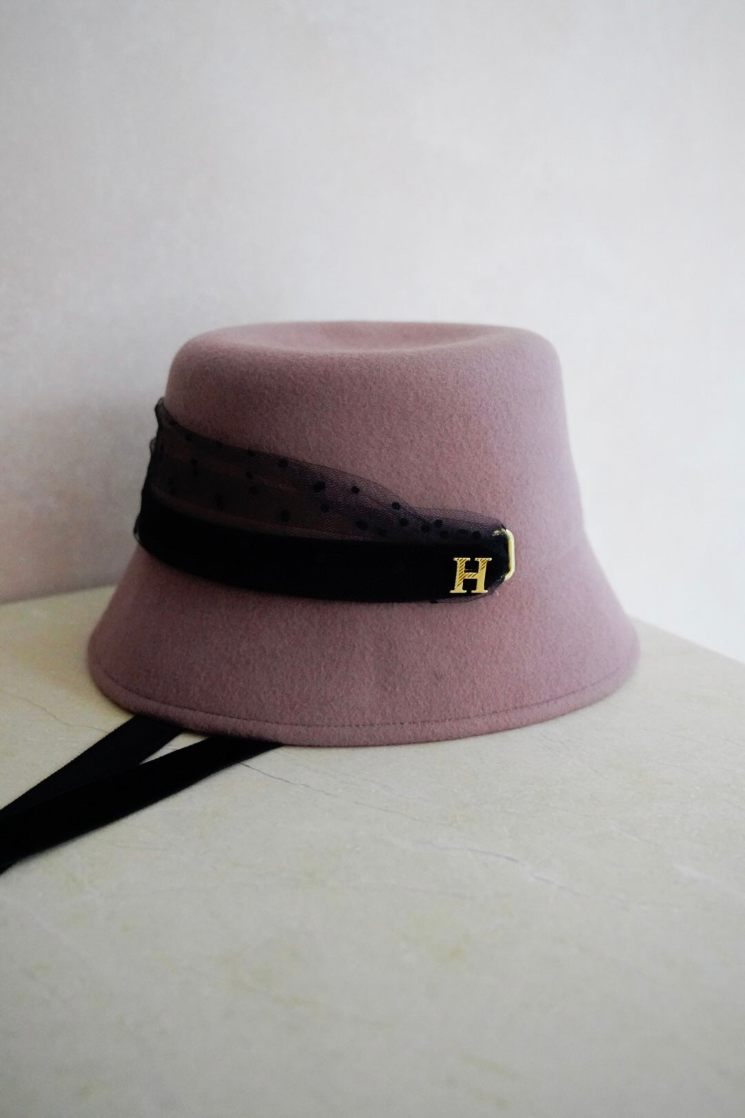 Velvet Tule Ribbon Cloche Hat 超人気新品 inspektorat.madiunkota.go.id