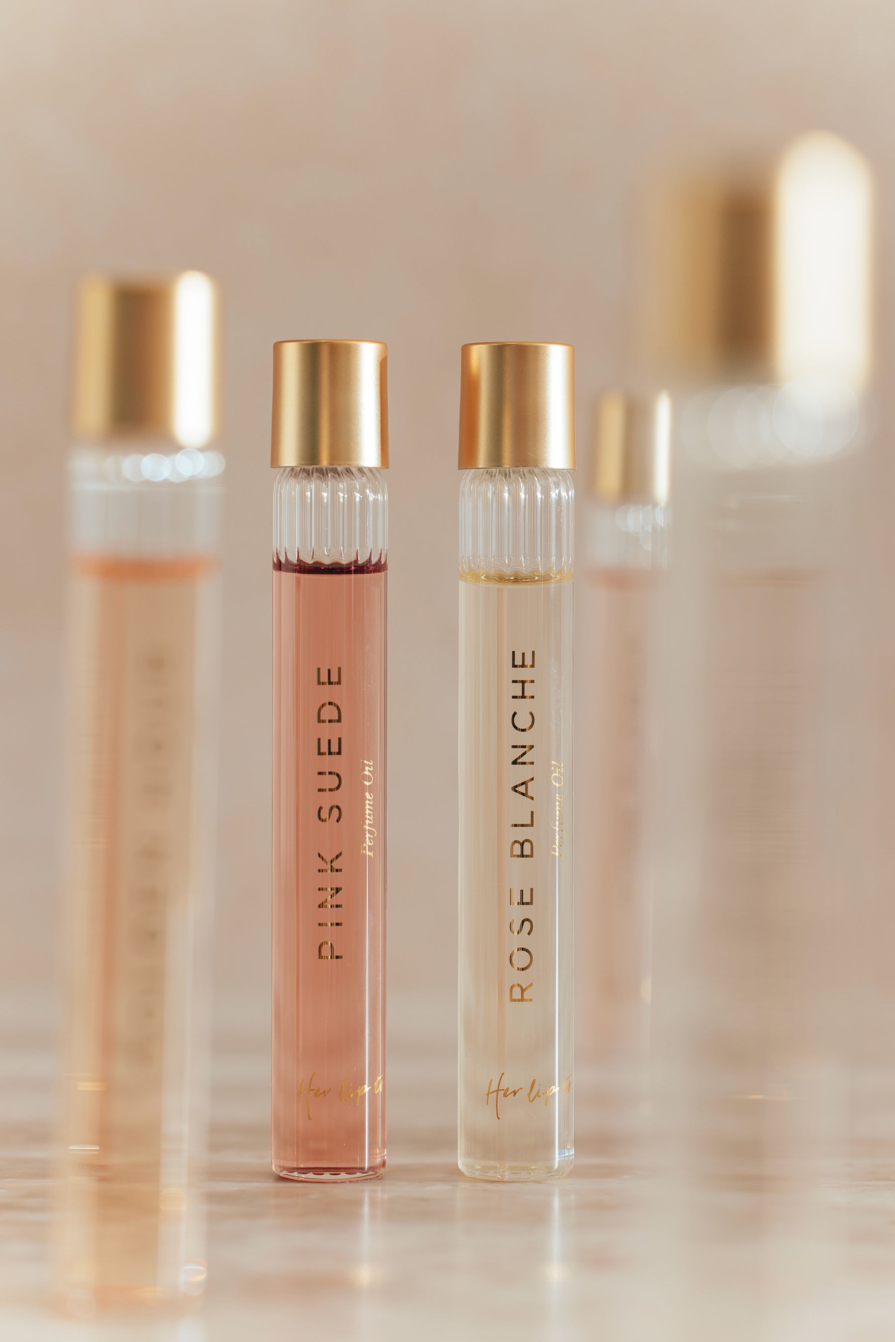 Her lip to BLANCHE Oil Perfume - ROSE