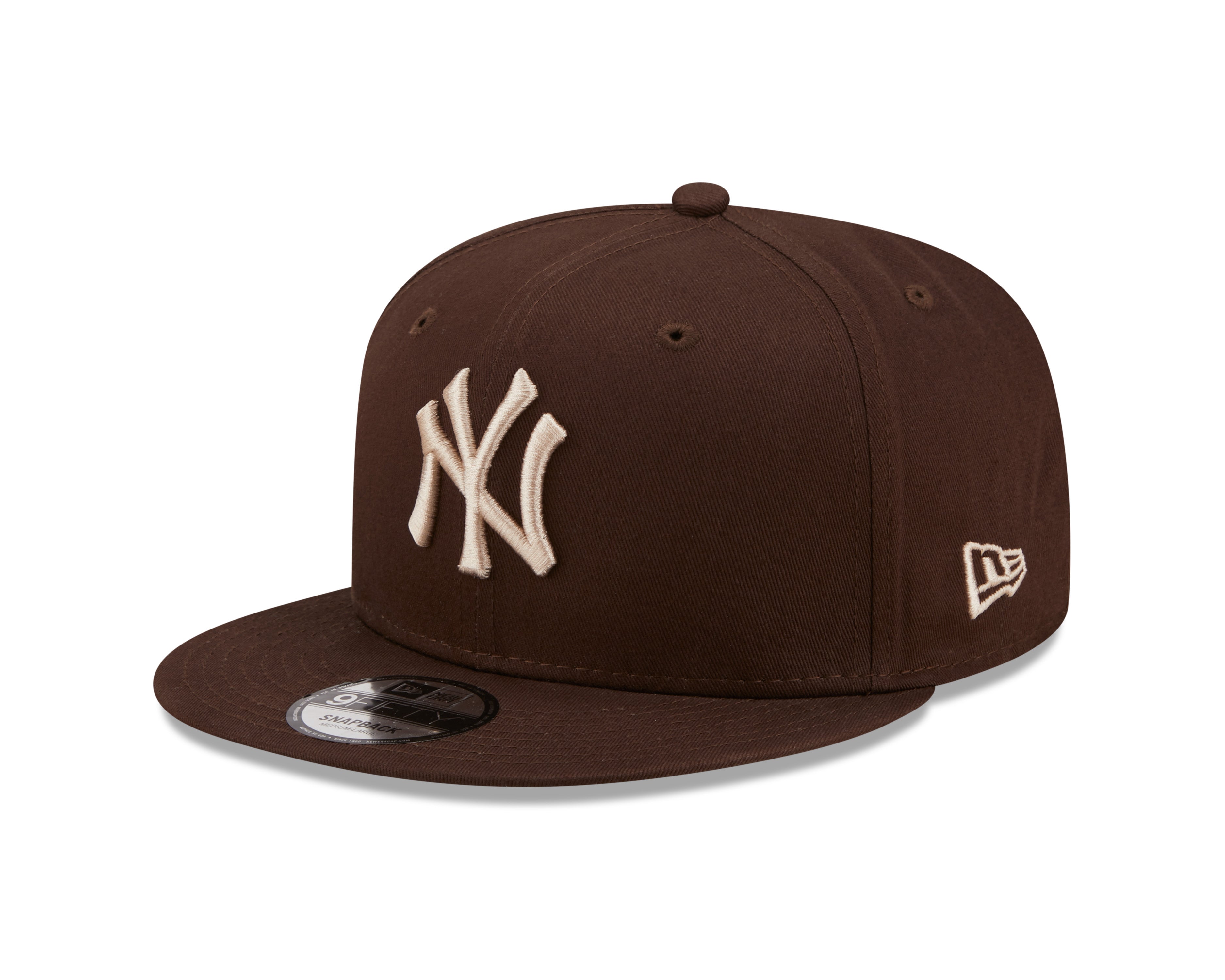 Бренды шляп. Бейсболка New era. New era MLB League Essentials NY Yankees. Шляпа "бренда". Snapback New era true Religion.