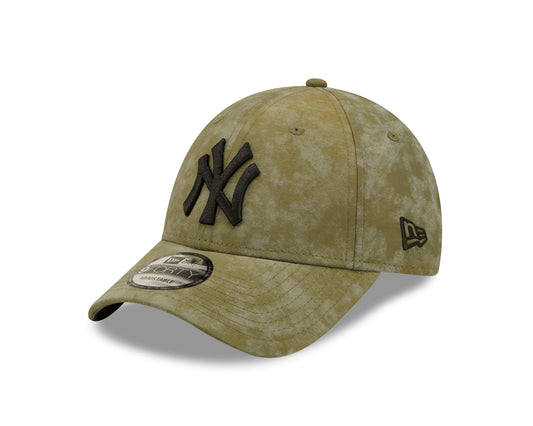 New Era 940Cs Satin New York Yankees Beige Cap