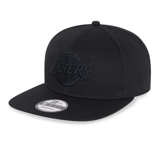NEW ERA 9FIFTY LEAGUE ESSENTIAL LOS ANGELES LAKERS BLACK SNAPBACK