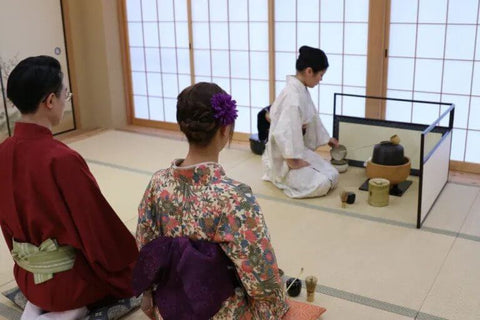 traditional japanese tea set