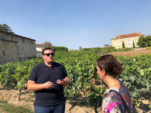 Wijnmaker Olivier Léclerot legt ons zijn visie en werkwijze uit voor het maken van de Grand Cru wijnen van Chateau Cardinal-Villemaurine